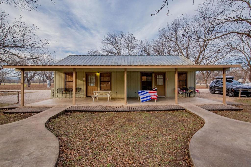 Seven Bluff Cabins Concan Exterior foto
