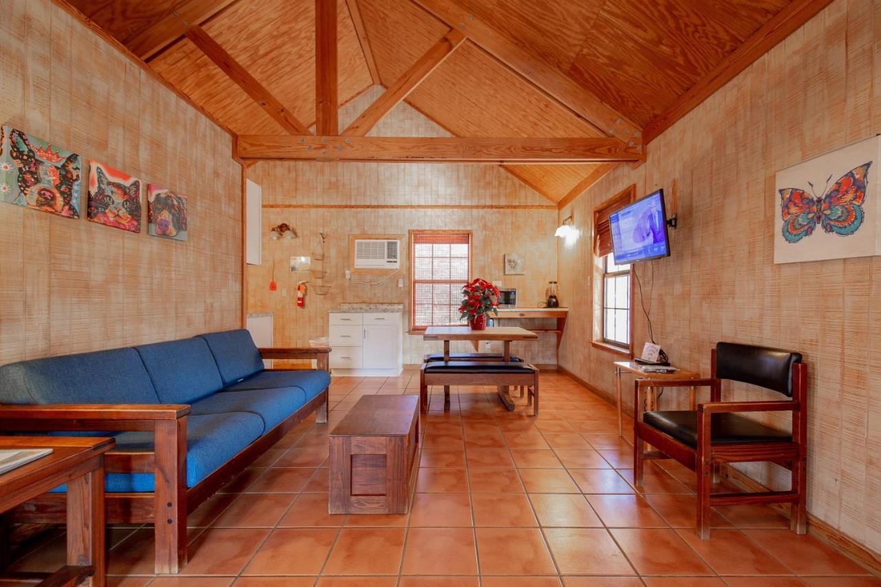 Seven Bluff Cabins Concan Exterior foto