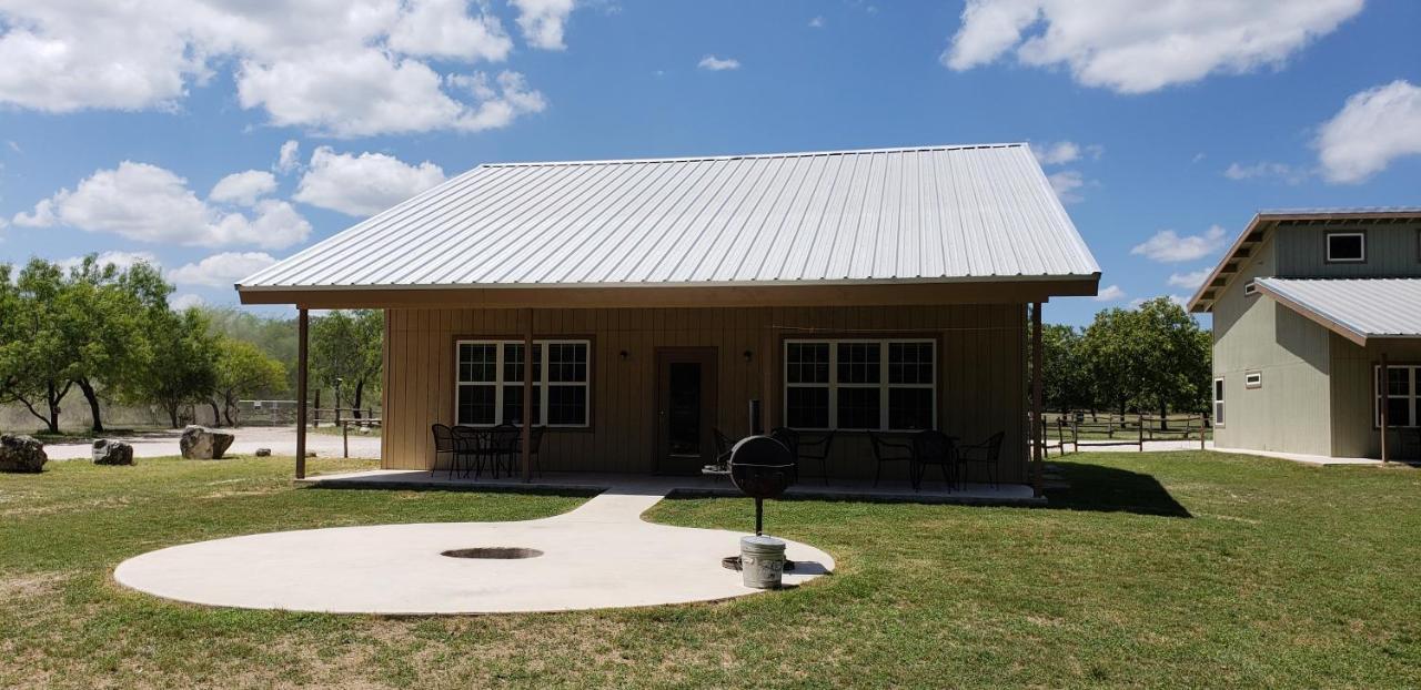 Seven Bluff Cabins Concan Exterior foto